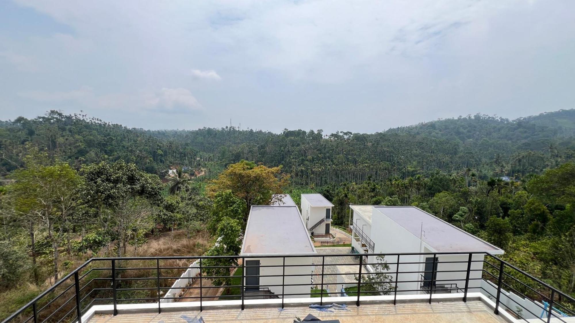 Aura Safari Hotel Vaduvanchal Bagian luar foto