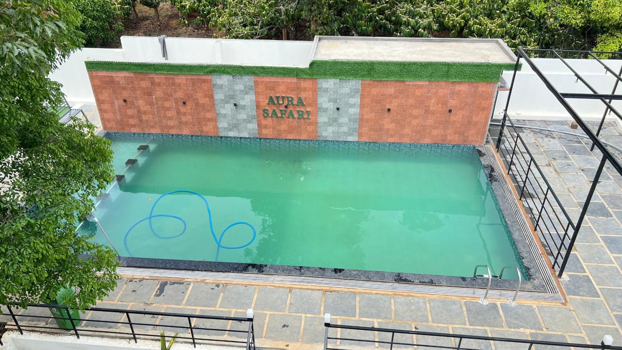 Aura Safari Hotel Vaduvanchal Bagian luar foto